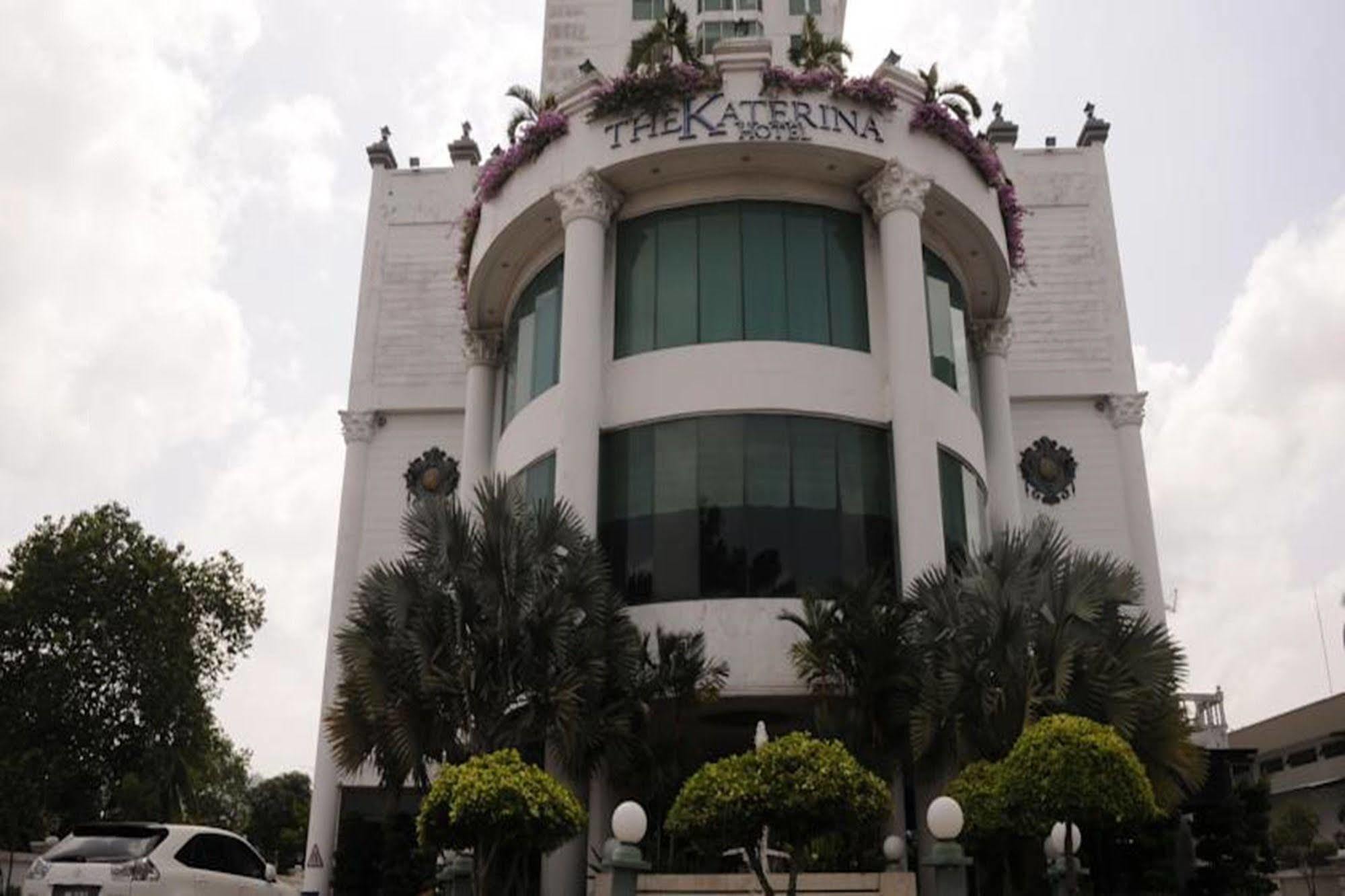 The Katerina Hotel Batu Pahat Exterior photo