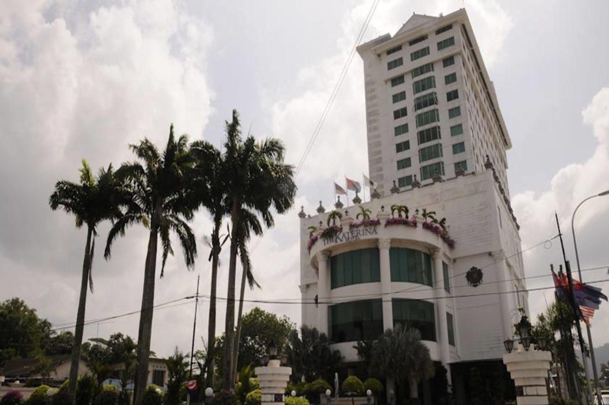 The Katerina Hotel Batu Pahat Exterior photo